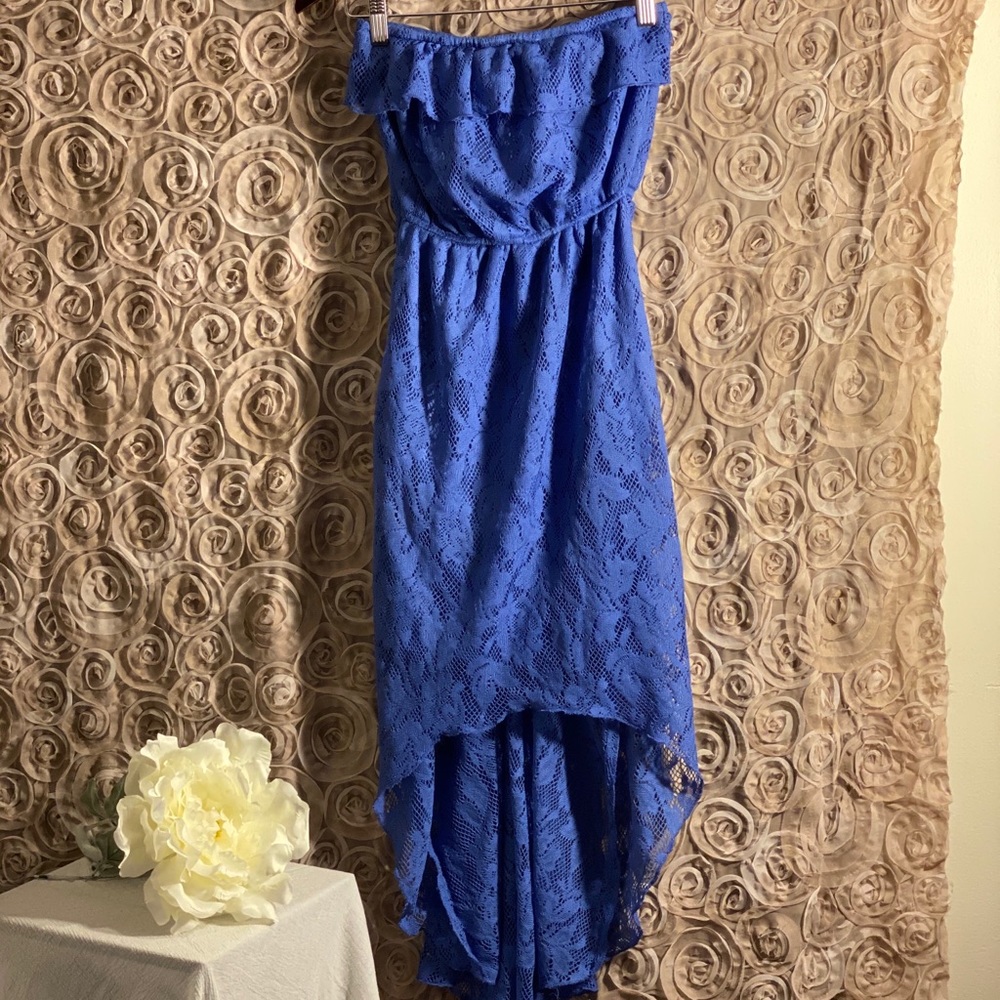 Strapless waterfall dress w/flowy front detail